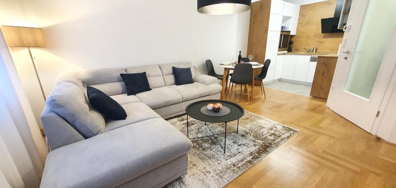Atina Apartment Сараево Екстериор снимка